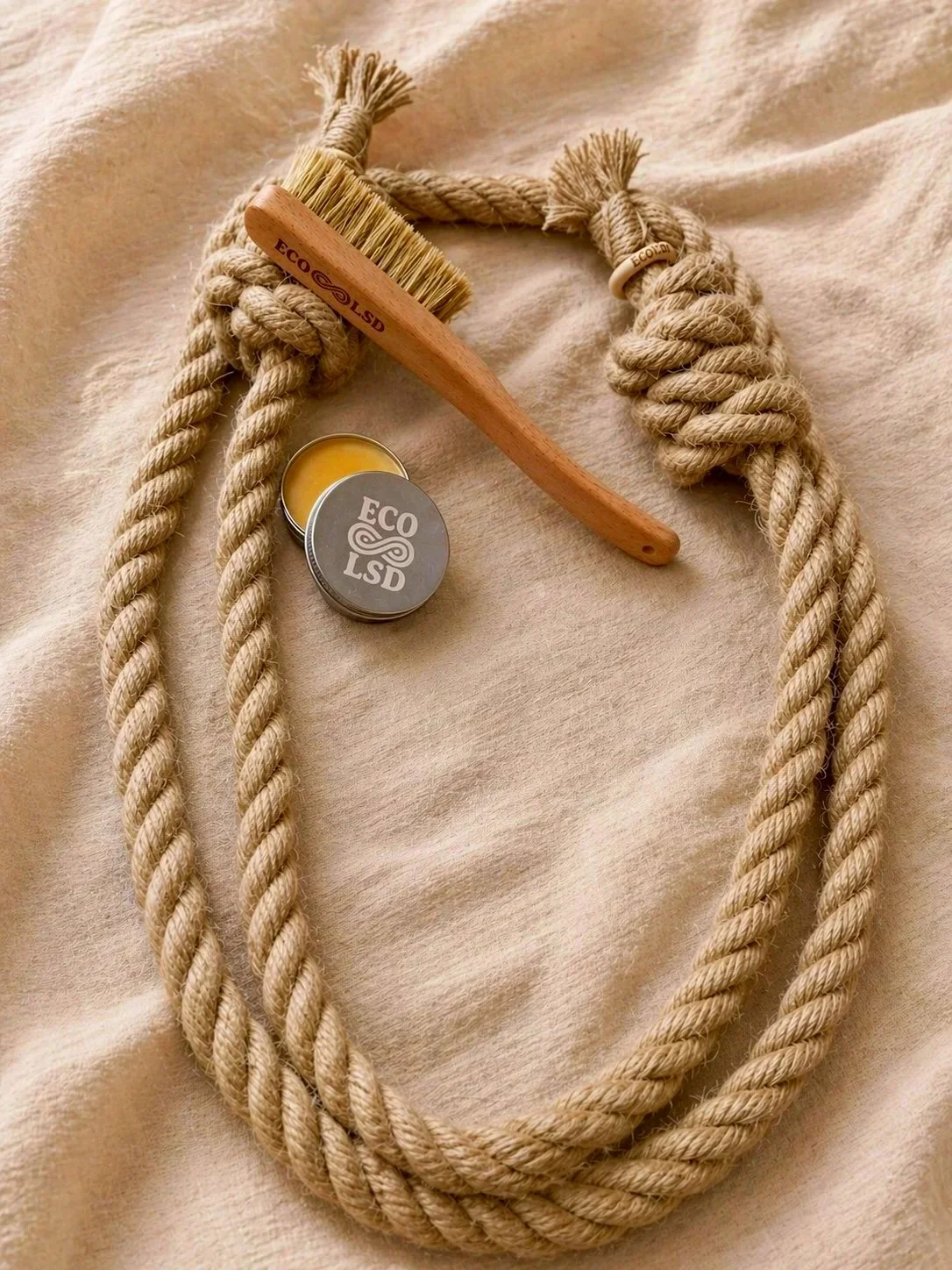 Summit 16mm hemp flow rope care kit with brush and wax
